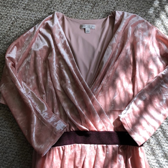 🛑SOLD🛑Eva Mendes holiday  ani velvet wrap dress - Picture 5 of 8